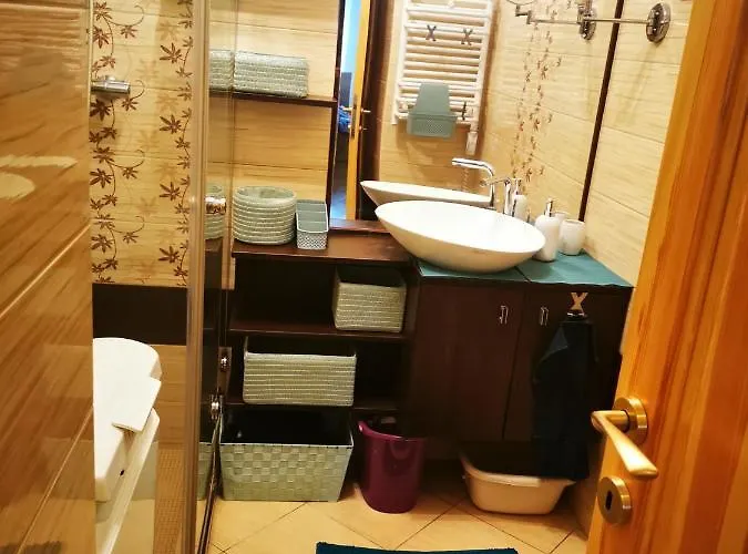 Sunshine Apartment *